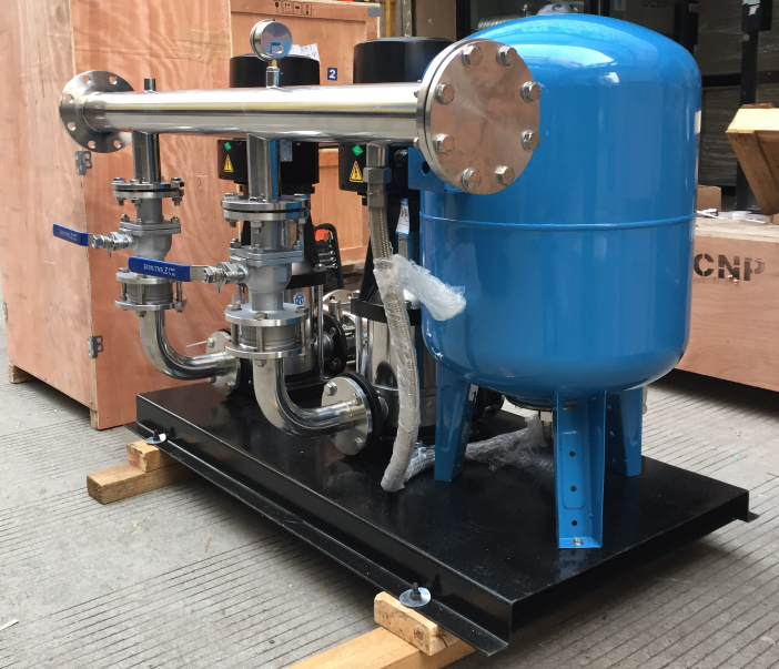 變頻器具有調壓、調頻、穩壓、調速等基本功能，應用了現代的科學技術，可以再不改變電壓的情況下調整頻率，也可以在頻率不改變的情況下改變電壓，根據負載需要調整轉速，價格雖貴但性能良好，結構復雜但使用簡單，是現代控制異步交流電動機啟動運行優秀的設備。